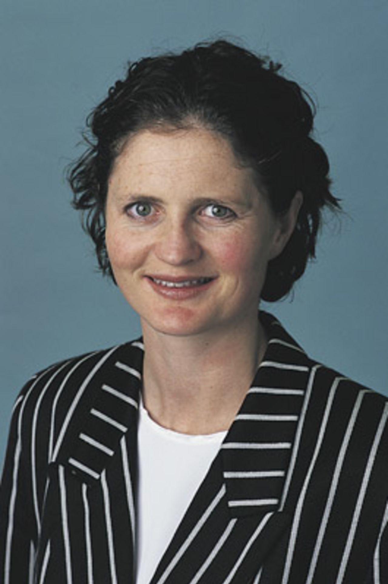 Portrait of Marion Meates, at Lincoln, July 2000 - New Zealand physiotherapist for the CricInfo Women's World Cup 2000