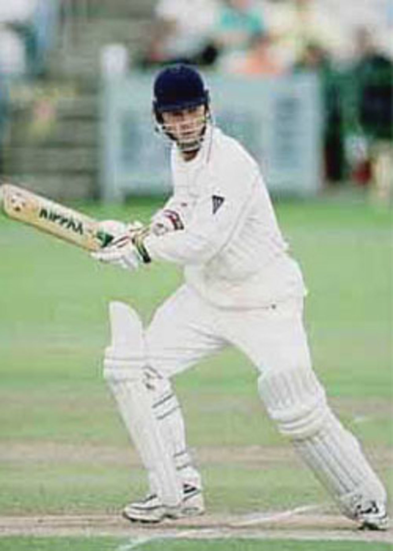 Gary Keedy square cuts, PPP healthcare County Championship Division One, 2000, Lancashire v Kent, Old Trafford, Manchester, 17-20 August 2000(Day 3).