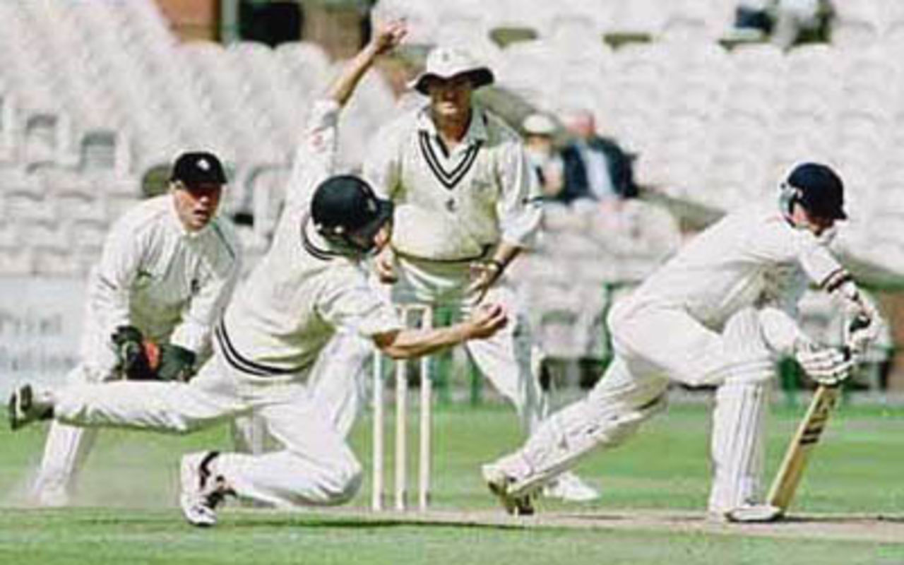 Gary Keedy survives a bat-pad chance to David Fulton, PPP healthcare County Championship Division One, 2000, Lancashire v Kent, Old Trafford, Manchester, 17-20 August 2000(Day 3).