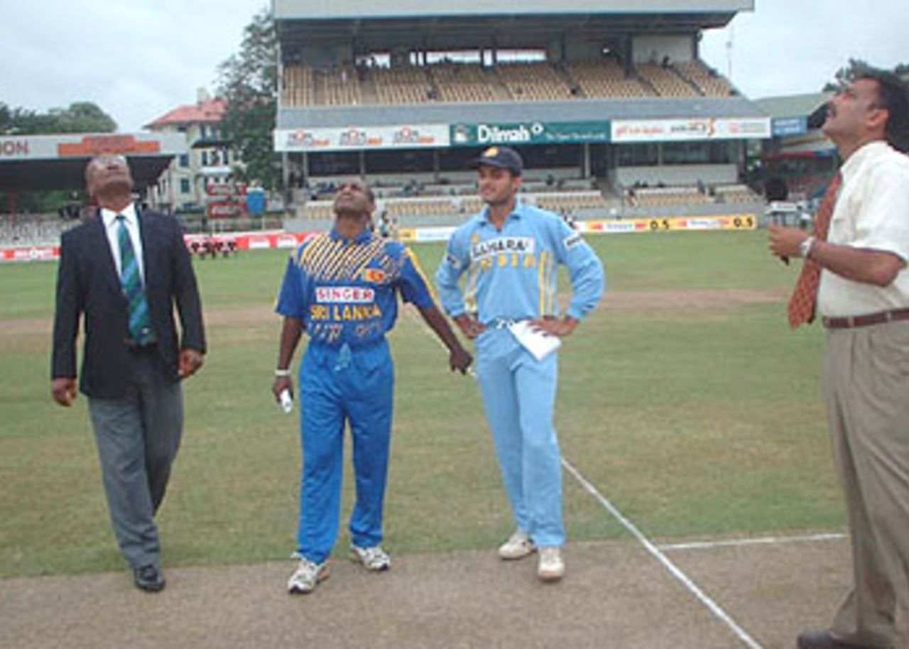 1 August 2001: Coca-Cola Cup (Sri Lanka) 2001, 8th Match, India v Sri Lanka, Sinhalese Sports Club, Colombo