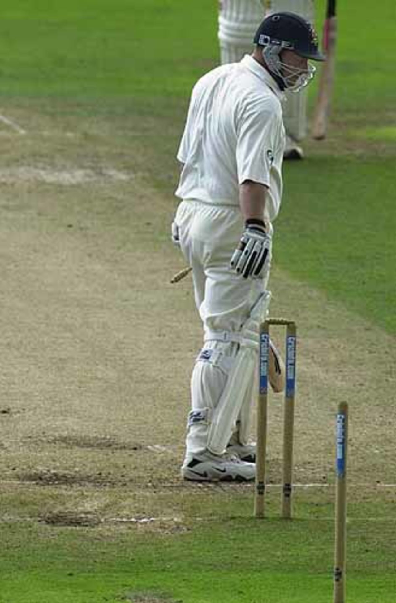 John Morris is clean bowled by Sheriyar for 6, CricInfo Championship, 9th Aug 2001