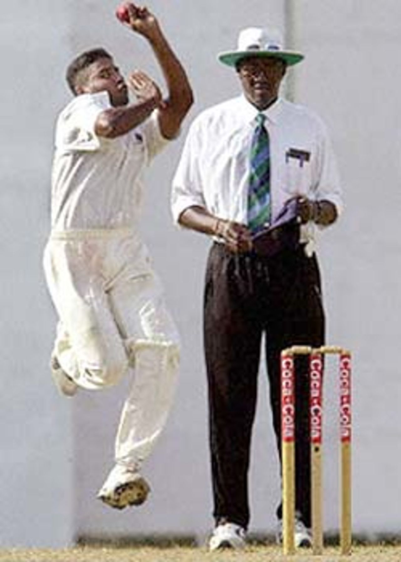 23 August 2001: India in Sri Lanka 2001, 2nd Test, Sri Lanka v India, Asgiriya Stadium, 22-26 August 2001, (Day 2)