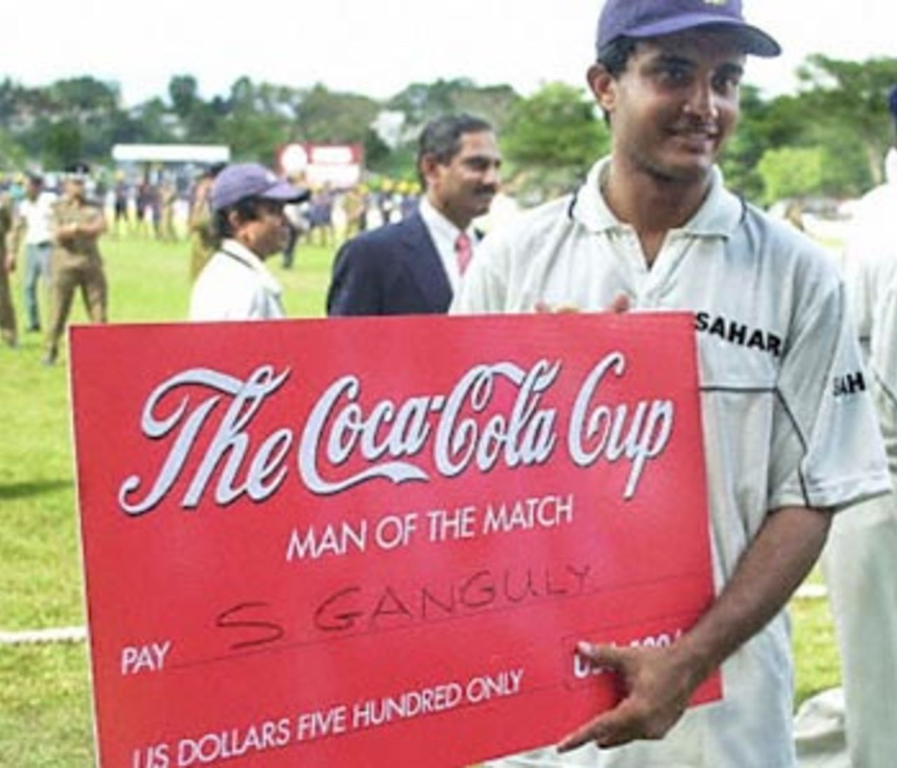 25 August 2001: India in Sri Lanka 2001, 2nd Test, Sri Lanka v India, Asgiriya Stadium, 22-26 August 2001, (Day 4)