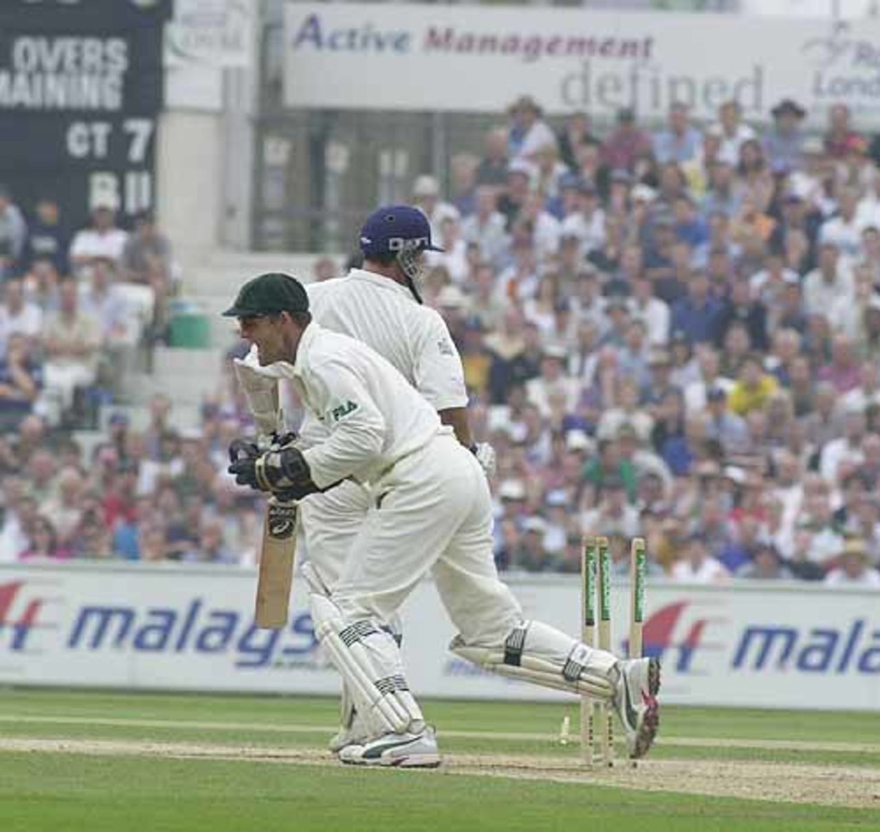Darren Gough is stumped by Gilchrist to end the England first innings, fifth npower Test, Day 4, The Oval, 26 August 2001