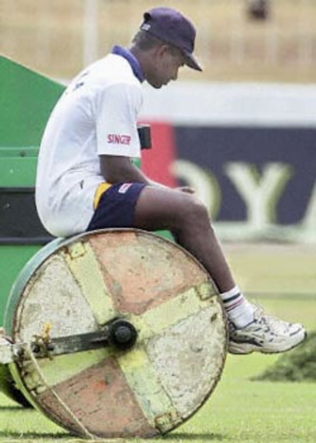 28 August 2001: India in Sri Lanka, Practice Session at the Sinhalese Sports Club Ground in Colombo before the 3rd Test