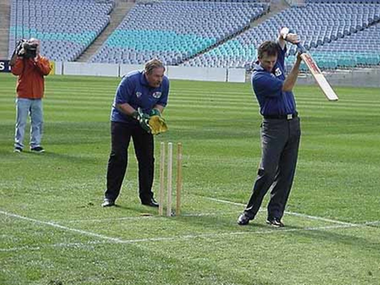 6 Aug 2002: New South Wales Blues captain Steve Waugh and coach Steve Rixon try out the Telstra Stadium ground
