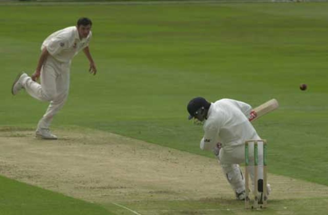 Harmison sends a fast delivery down the wicket at Dravid, 2nd npower Test at Trent Bridge, August 2002