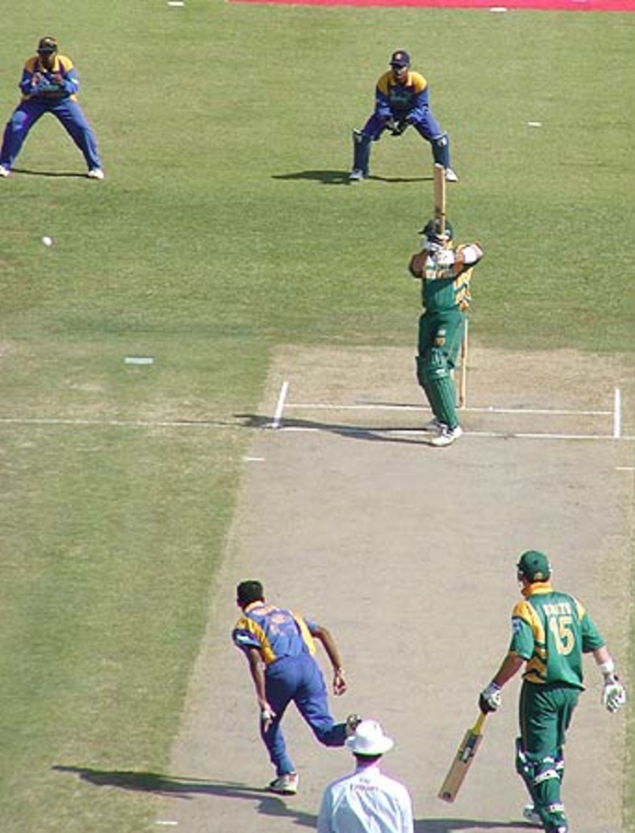 Gamage driven by Gibbs, Morocco Cup, 6th ODI at Tangiers, South Africa v Sri Lanka, 19 Aug 2002