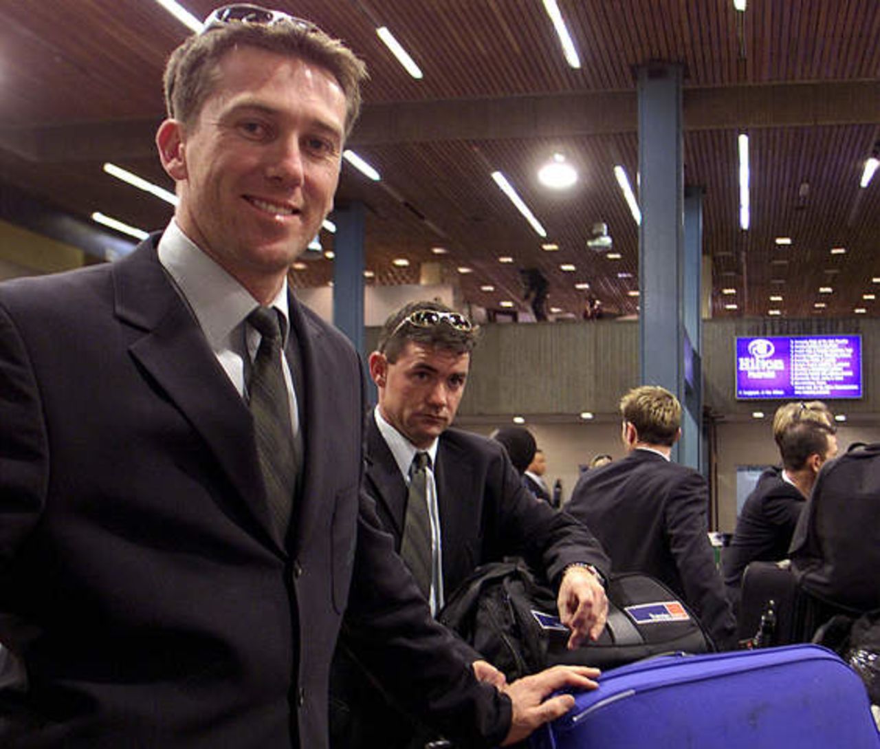 Glenn McGrath and the rest of the Australian team arrive at Nairobi for the triangular tournament