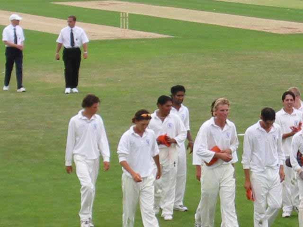 The Netherlands squad leaving the field, Under-19s World Cup Qualifiers, 2003