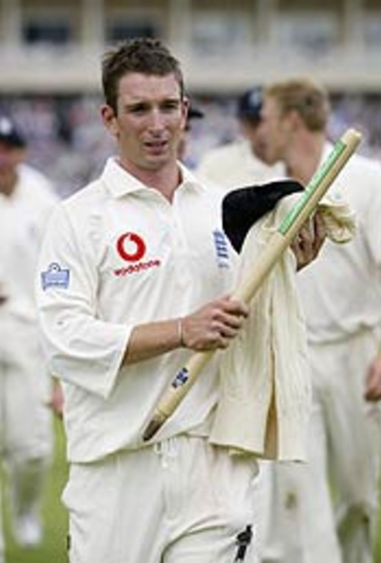 James Kirtley with souvenir stump, England v South Africa, 3rd Test, August 18, 2003