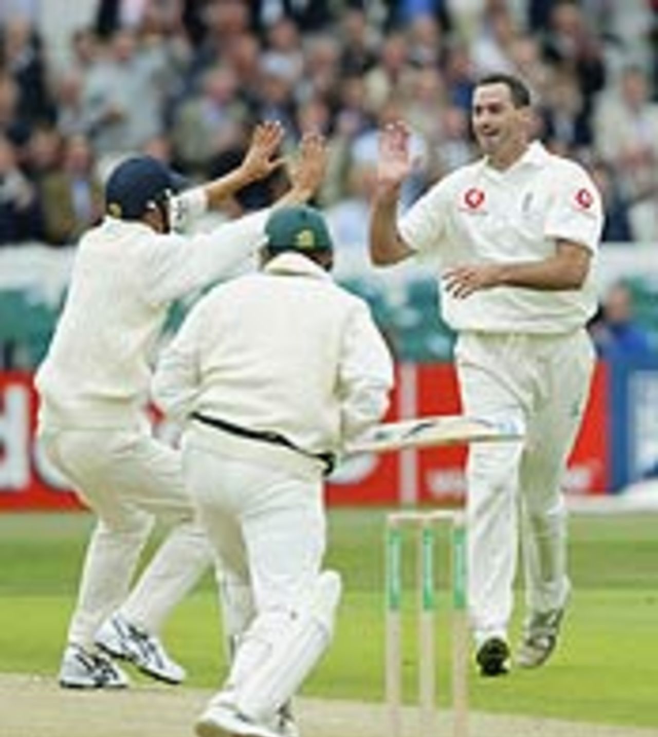 Martin Bicknell celebrates dismissing Jacques Kallis, England v South Africa, 4th Test, August 20, 2003