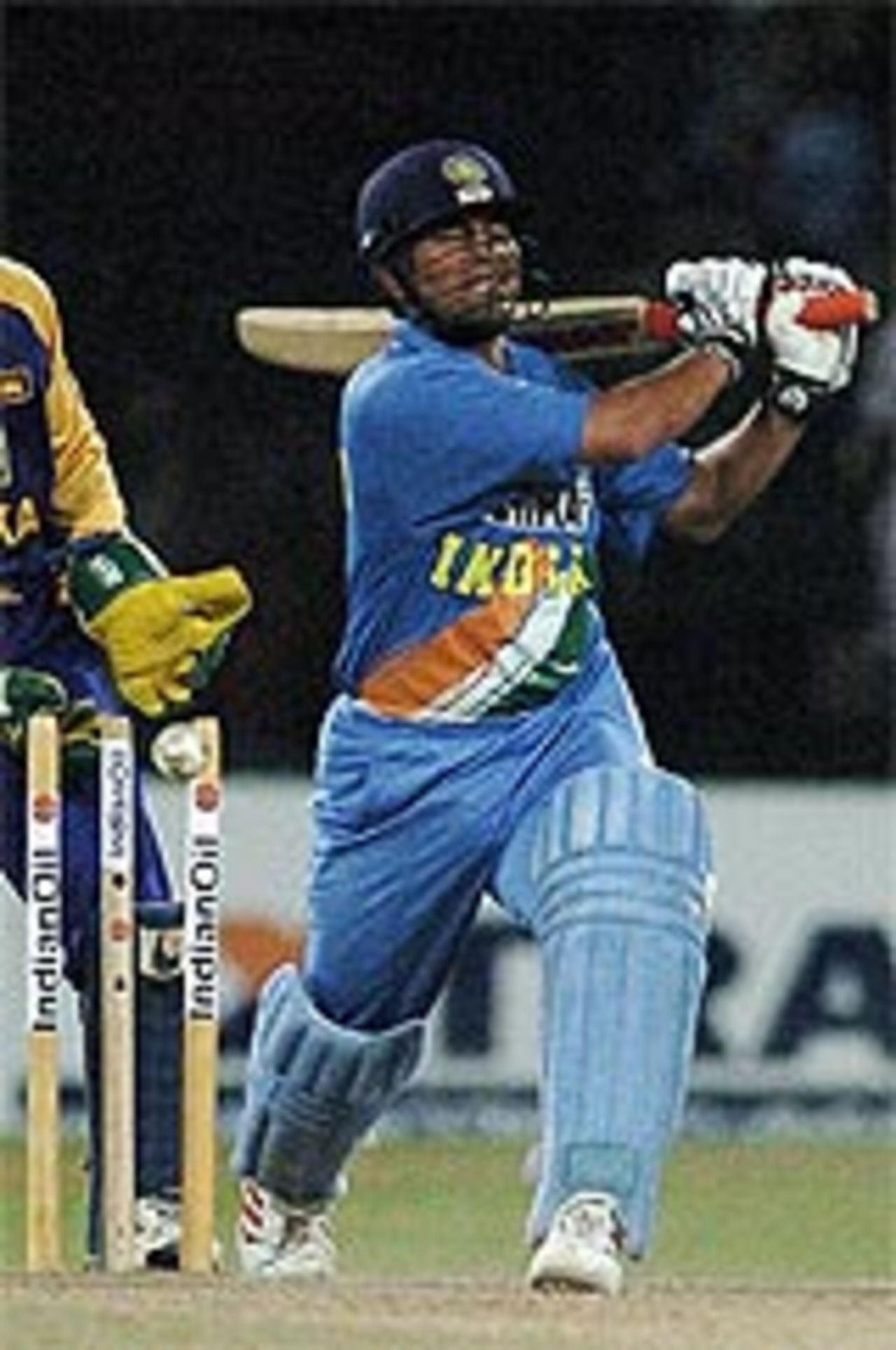 Sachin Tendulkar is bowled, Sri Lanka v India, Final, Asia Cup, August 1, 2004