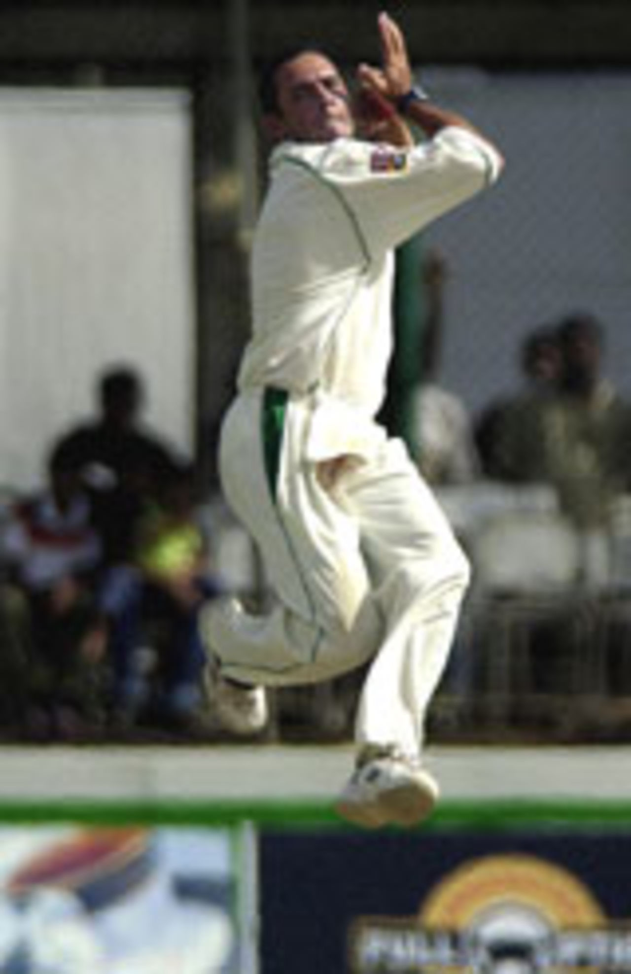 Nicky Boje bowling, Sri Lanka v South Africa, 1st Test, Galle, August 7, 2004