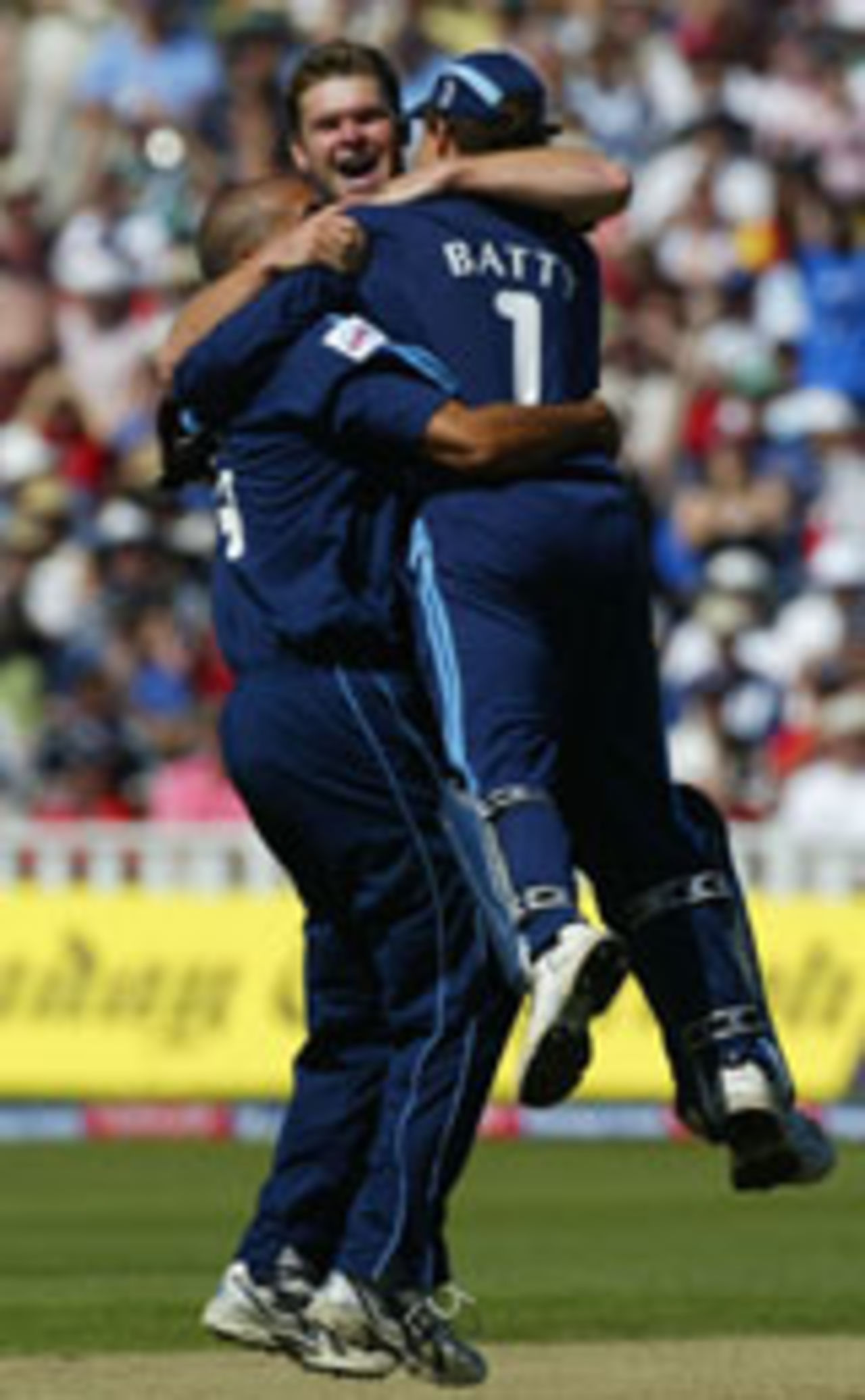 Surrey celebrate their semi-fnial win, Twenty20 Cup, Edgbaston, August 7, 2004