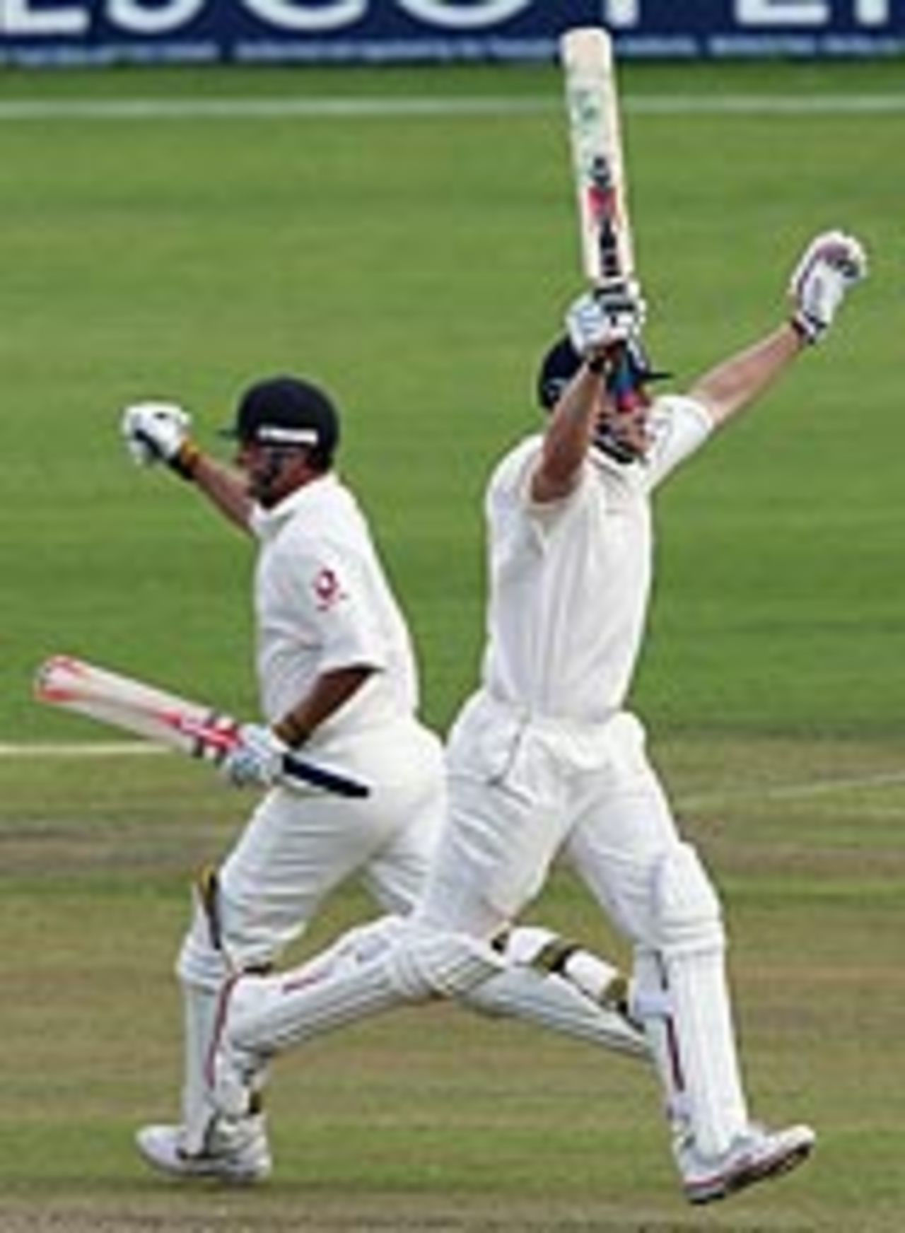 Robert Key and Andrew Flintoff seal a seven-wicket victory for England, in the third Test at Old Trafford, England v West Indies, 3rd Test, Old Trafford, August 16 2004