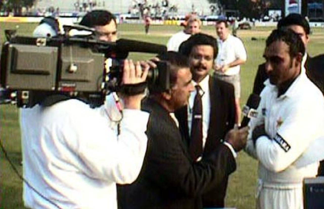 Aamer Sohail answers questions during the 1998 Sahara Cup