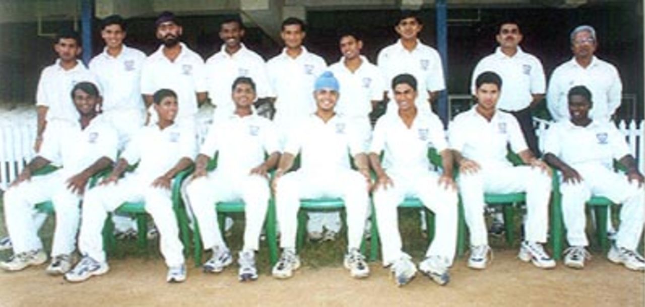 The triumphant National Cricket Academy team that lifted the MRF Buchi Babu Invitation Tournament 2000 at Chennai, with coach Vasu Paranjpe and physio Arjun Rana, 03 September 2000