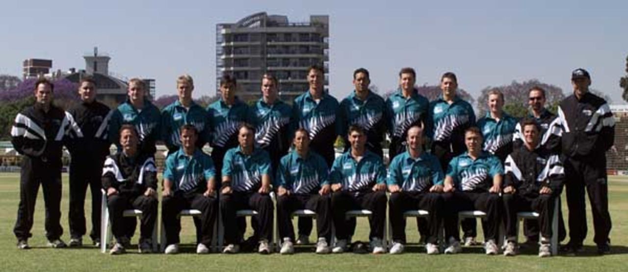 New Zealand team,  Zimbabwe v New Zealand, 1st one-day international, 27 Sep 2000