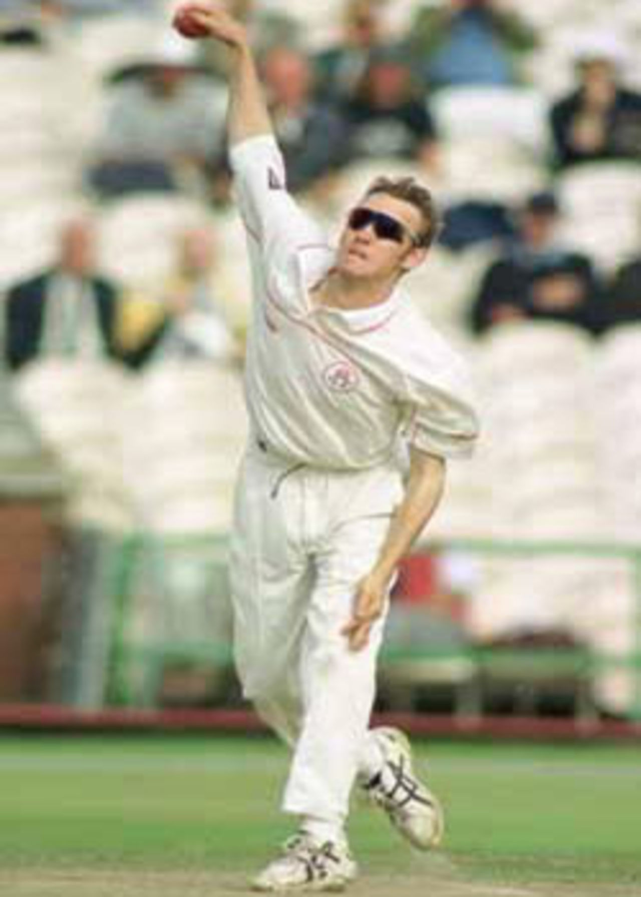 Chris Schofield about to deliver the ball, PPP healthcare County Championship Division One, 2000, Lancashire v Surrey, Old Trafford, Manchester, 13-16 September 2000(Day 2).