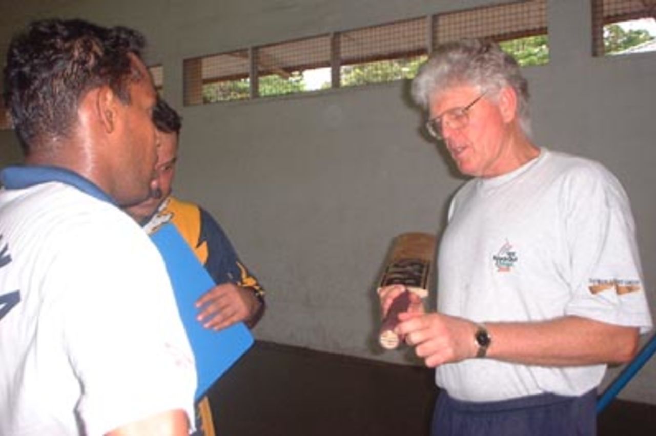 Barry Richards shares knowledge with Thilan Samaraweera at the NCC indoor nets