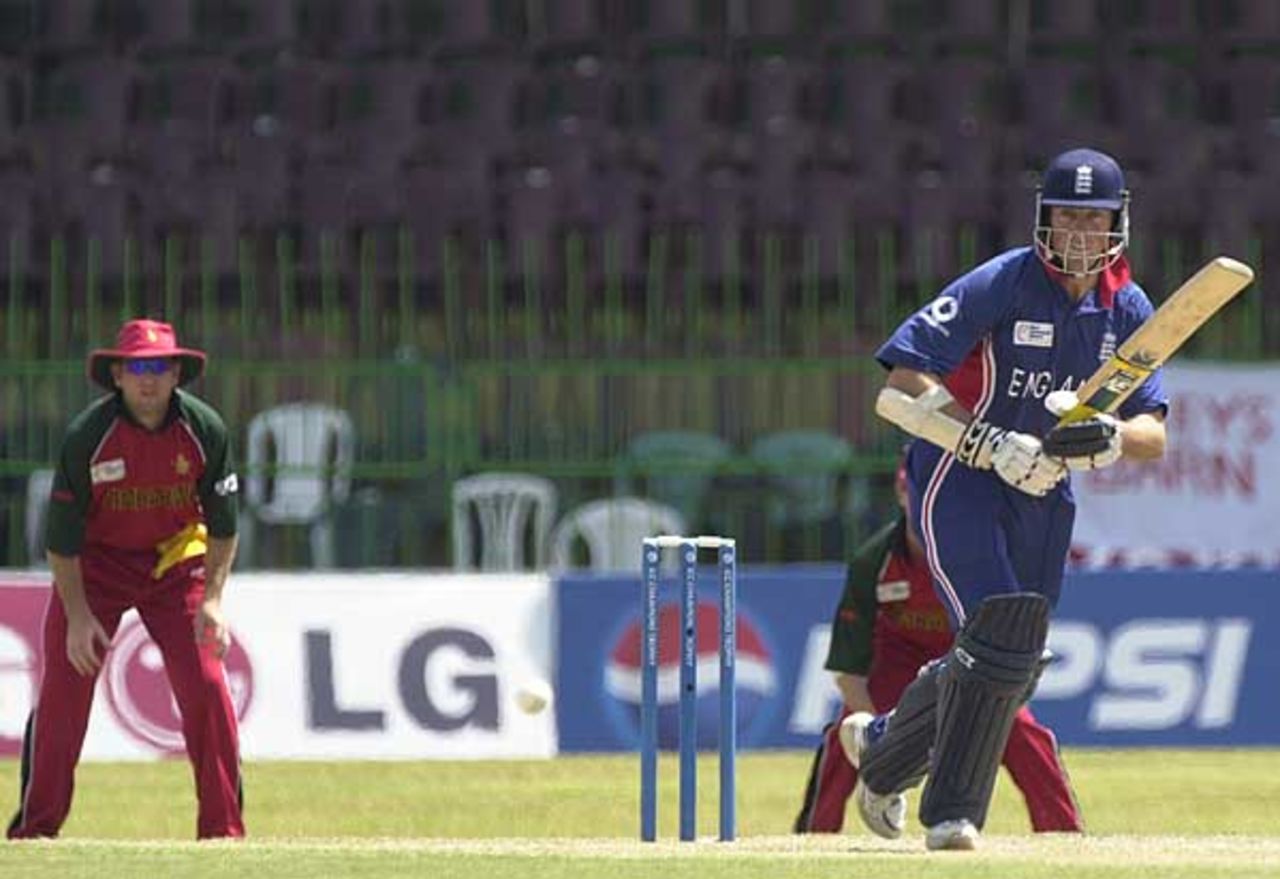 ICC Champions Trophy, England v Zimbabwe, 18th September 2002, Colombo (RPS)