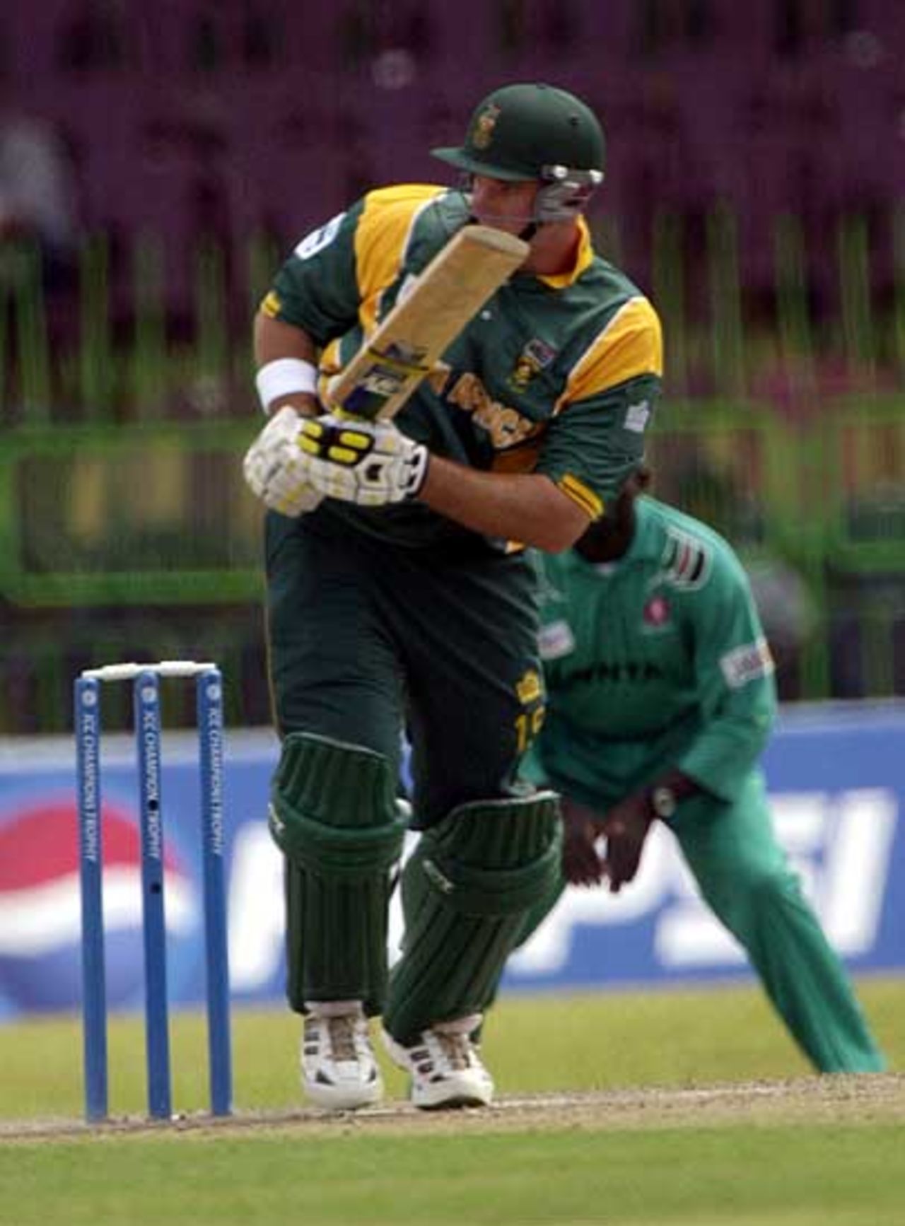 ICC Champions Trophy, Kenya v South Africa, 20th September 2002, Colombo (RPS)