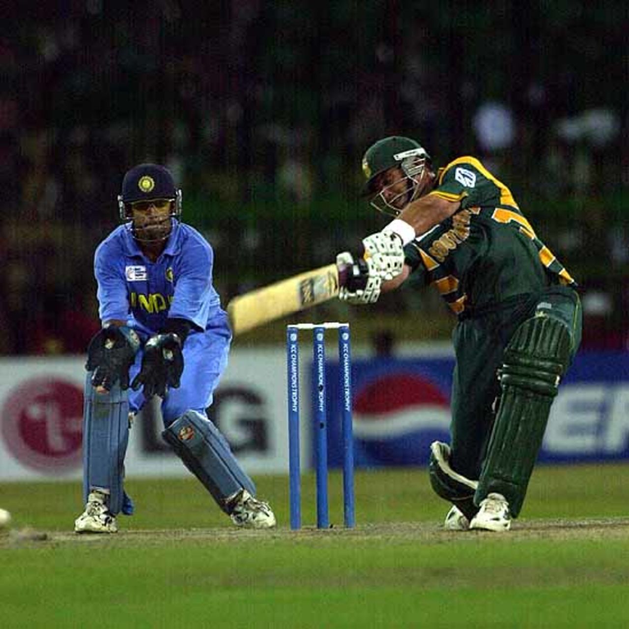 ICC Champions Trophy, India v South Africa, 1st Semi Final, 25th September 2002, Colombo (RPS)