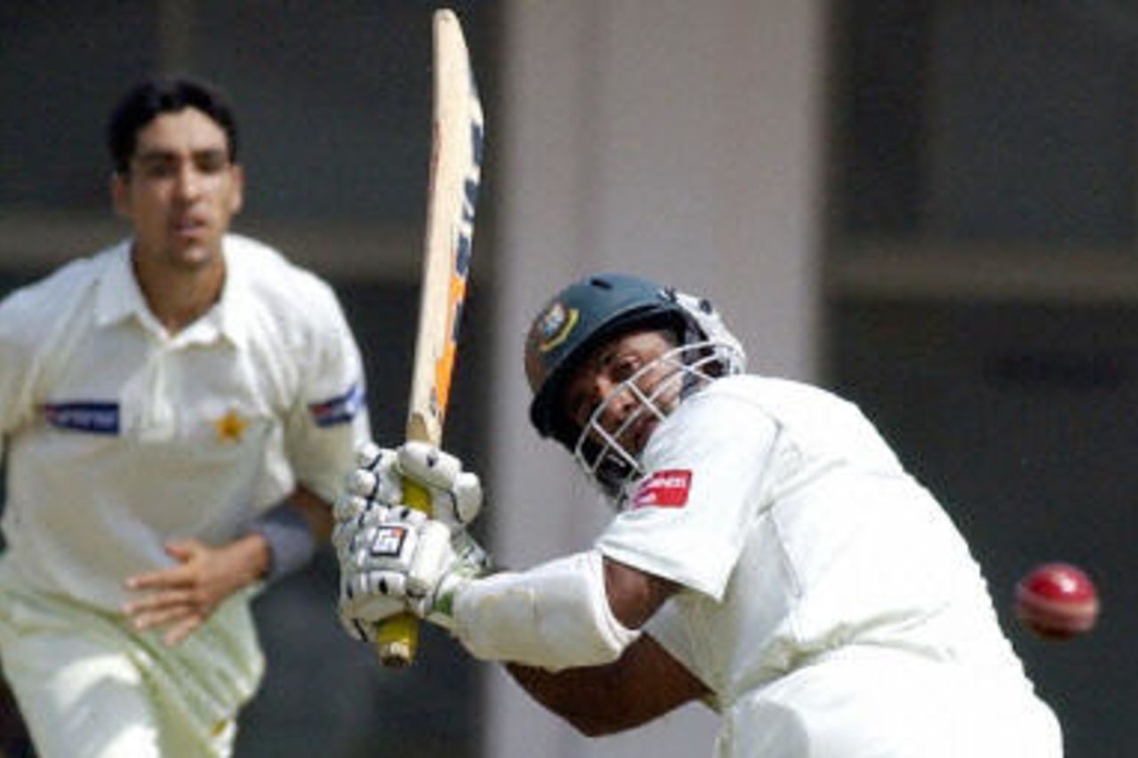 Hannan Sarkar flicks a ball off Umar Gul, Pakistan v Bangladesh, 3rd Test, Multan, September 3, 2003.