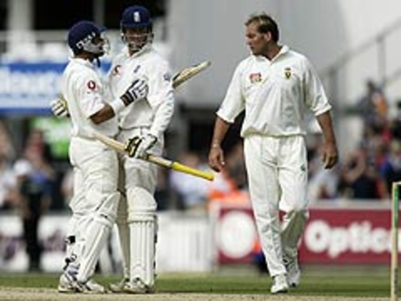 Marcus Trescothick and Mark Butcher celebrate the winning runs, England v South Africa, 5th Test, September 8, 2003