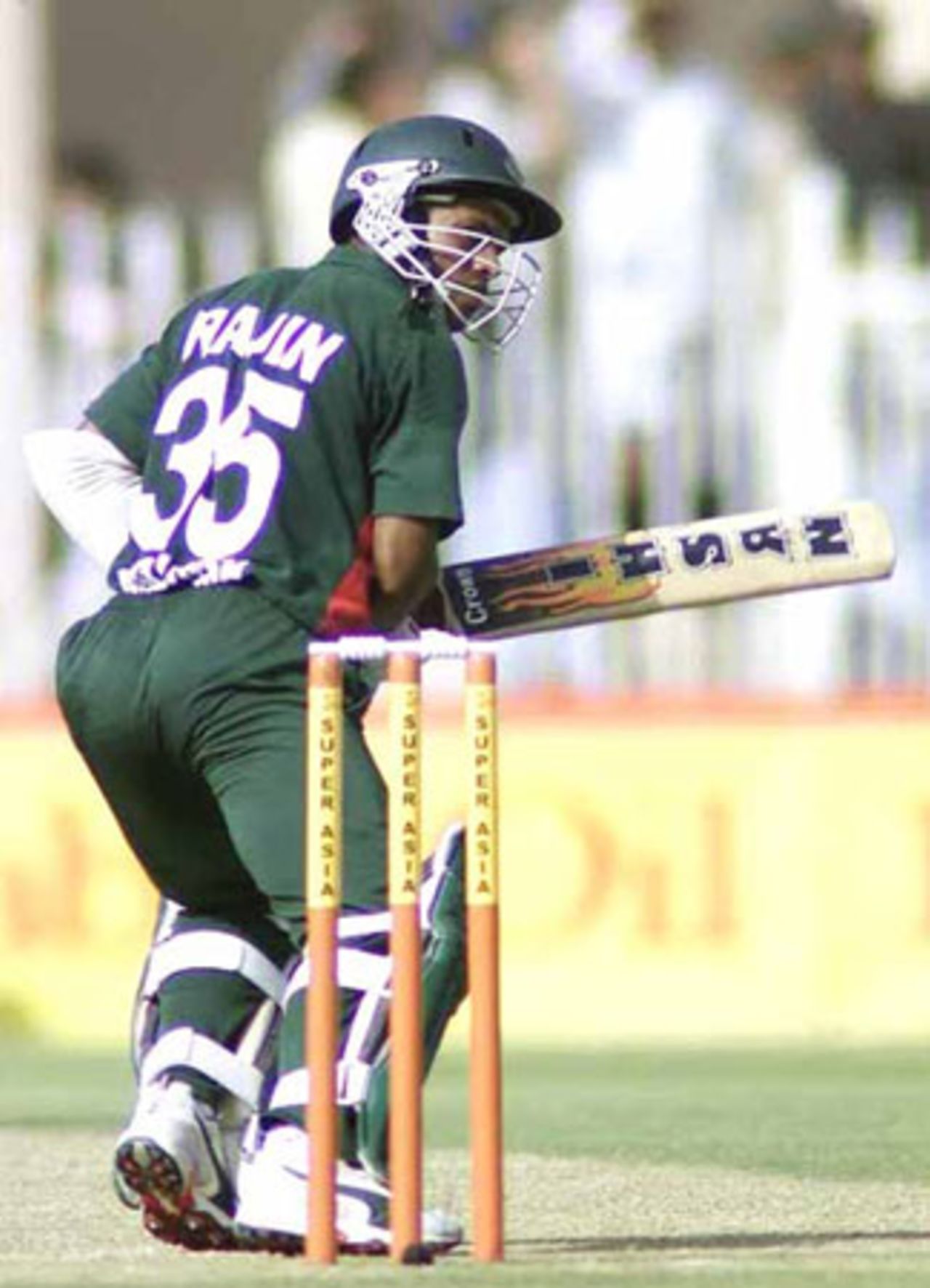 Rajin Saleh steers one to third man, Pakistan v Bangladesh, 4th ODI, Rawalpindi, September 18, 2003.