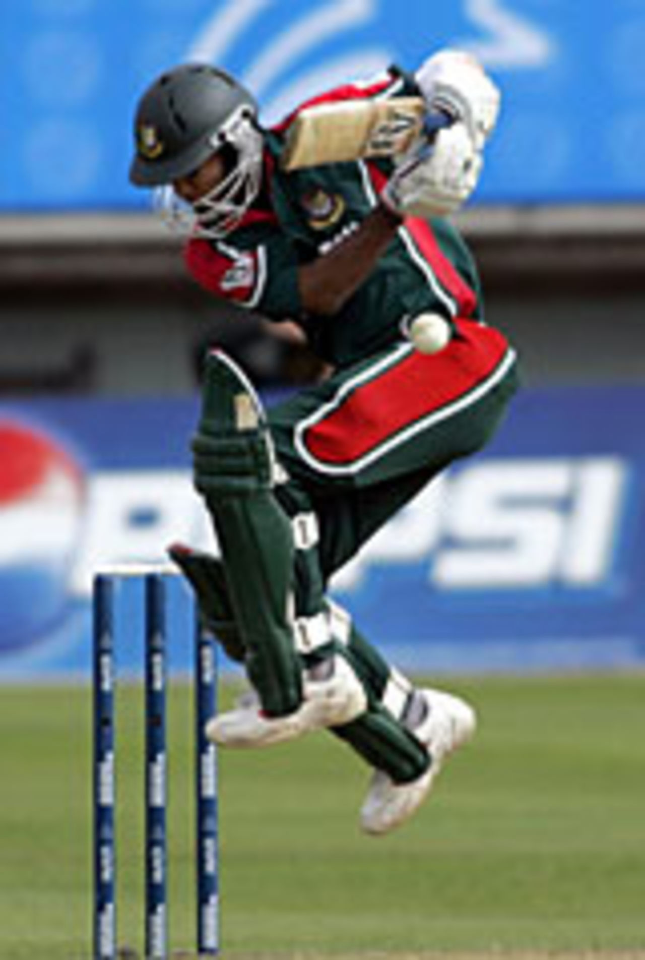 Nafis Iqbal takes evasive action, Bangladesh v South Africa, Edgbaston, Champions Trophy, September 12, 2004