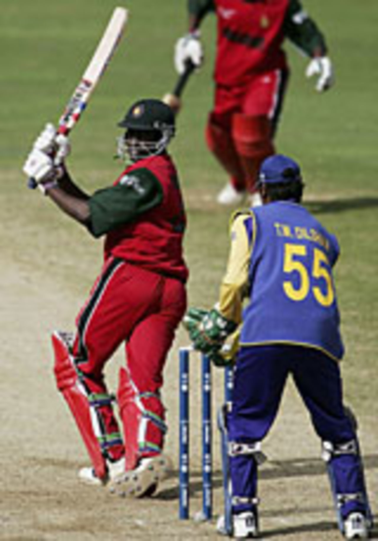 Elton Chigumbura on his way to 57, Sri Lanka v Zimbabwe, Champions Trophy, The Oval, September 14, 2004