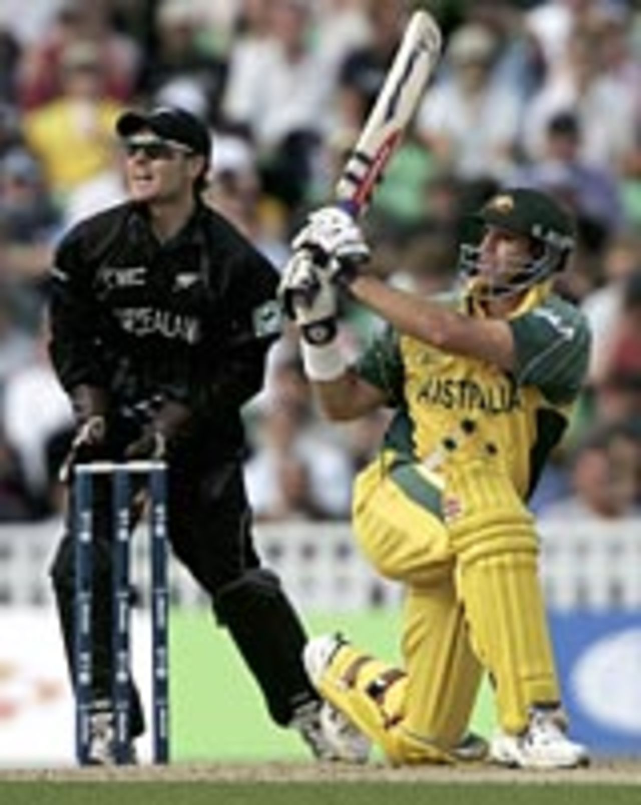 Matthew Hayden hits out on his way to 47, Australia v New Zealand, The Oval, September 16, 2004