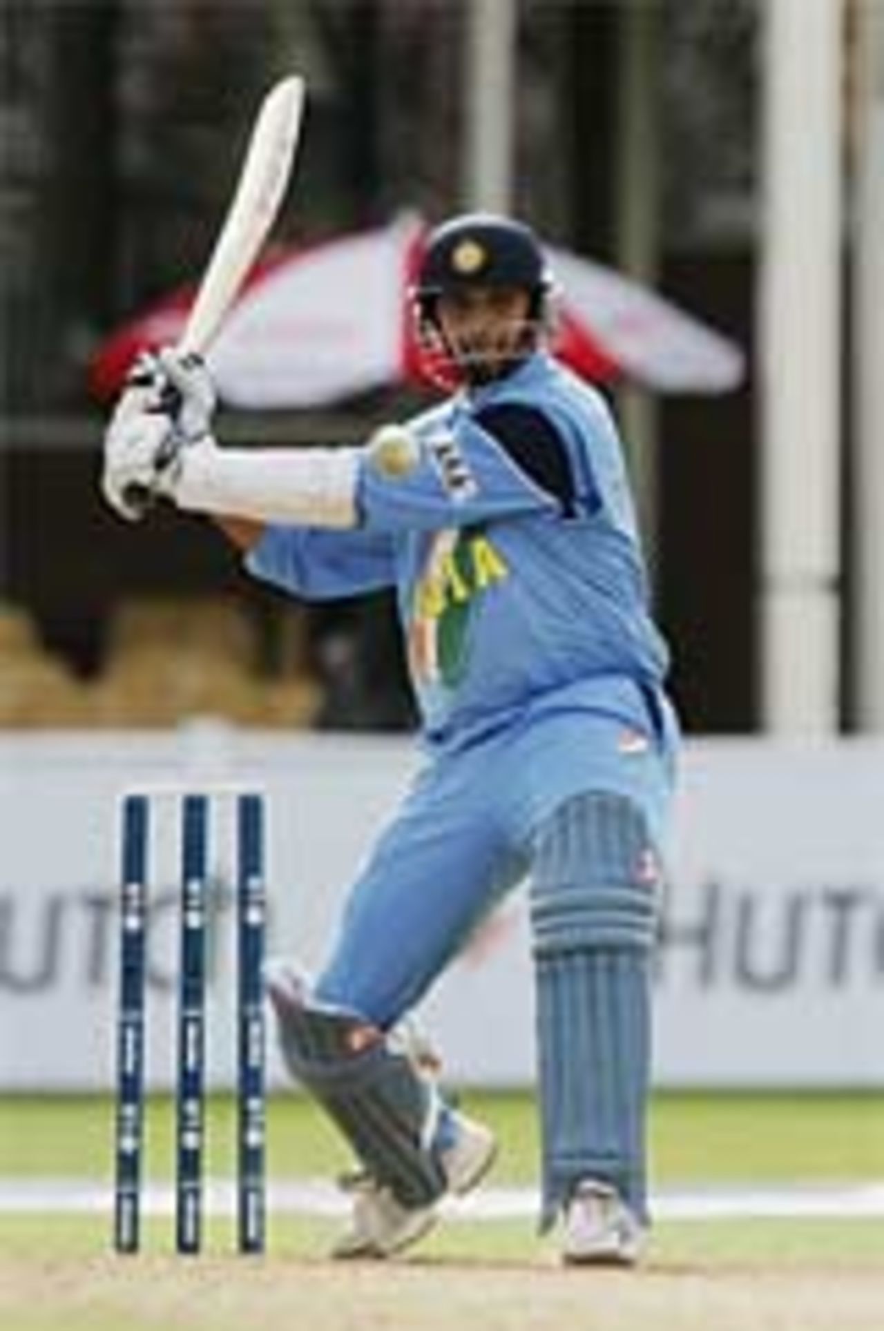 Rahul Dravid about to play a hook shot, Pakistan v India, Champions Trophy, September 19