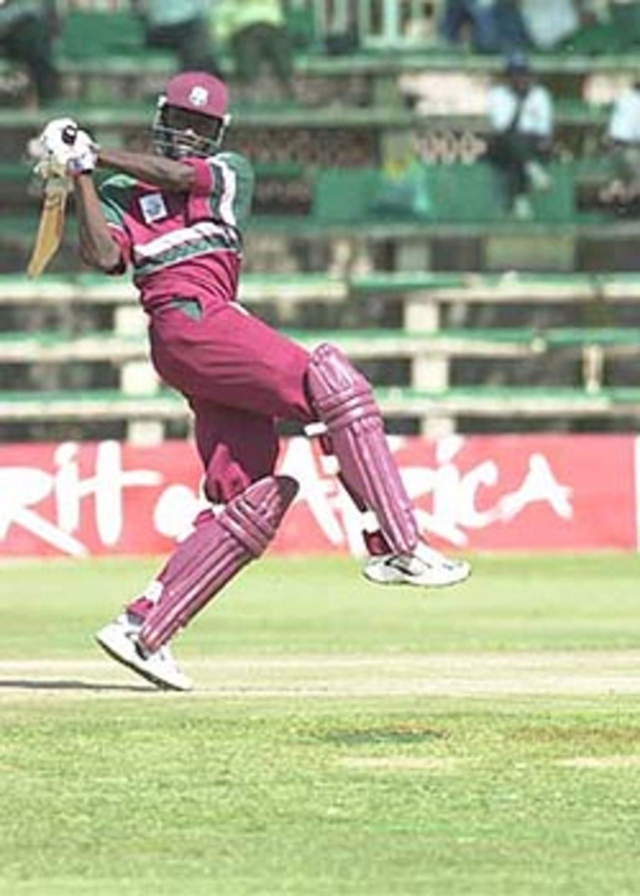 Hinds plays the hook shot to perfection, ICC KnockOut, 2000/01, 2nd Preliminary Quarter Final, Sri Lanka v West Indies, Gymkhana Club Ground, Nairobi, 04 October 2000.