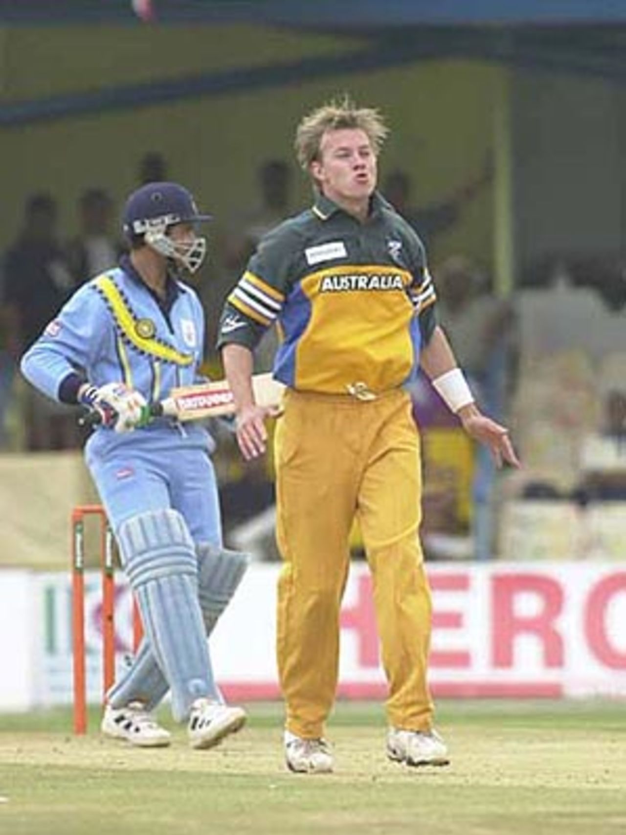 Brett Lee charging in and generating good pace against India, ICC KnockOut, 2000/01, 1st Quarter Final, Australia v India, Gymkhana Club Ground, Nairobi, 07 October 2000.