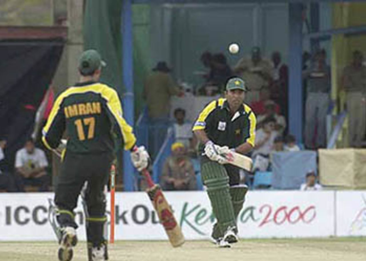 Man of the Match, Saeed Anwar, plays a powerful off-drive, ICC KnockOut, 2000/01, 2nd Quarter Final, Pakistan v Sri Lanka, Gymkhana Club Ground, Nairobi, 08 October 2000.