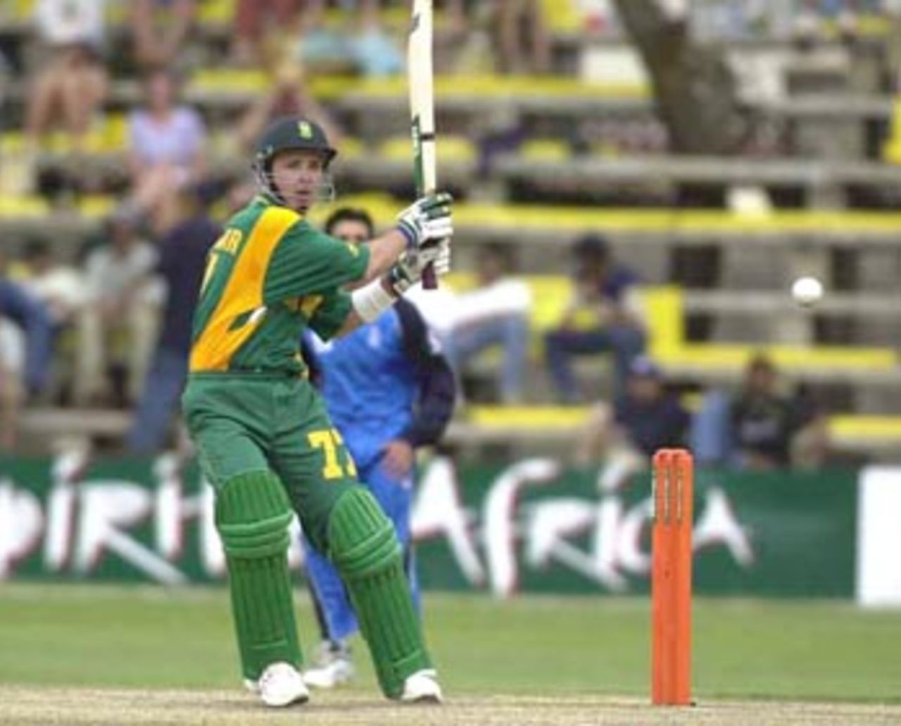 Dippenaar pulls the ball to square off the wicket on the onside. ICC KnockOut 2000/01, 4th Quarter Final, England v South Africa Gymkhana Club Ground, Nairobi, 10 October 2000
