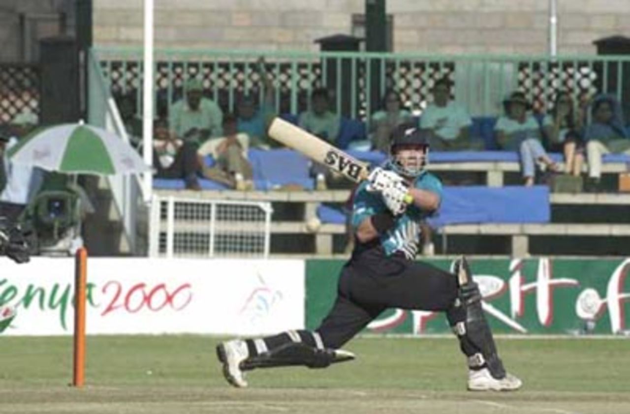 Roger Twose sweeps the ball to square leg. ICC KnockOut 2000/01, 1st Semi Final, New Zealand v Pakistan, Gymkhana Club Ground, Nairobi, 11 October 2000
