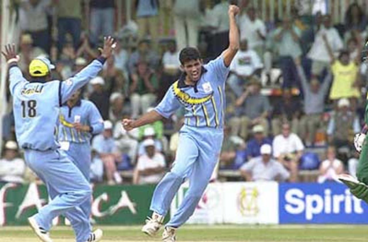 A ecstatic Zaheer Khan pumps his fist on picking up the wicket of Hall. ICC KnockOut 2000/01, 2nd Semi Final, India v South Africa, Gymkhana Club Ground, Nairobi, 13 October 2000