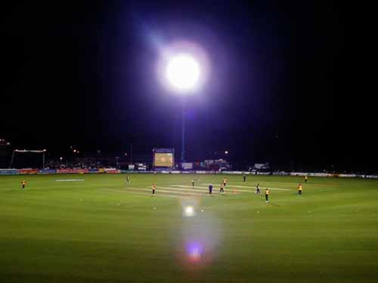Hampshire enjoy a successful floodlit match at Durham in front of good crowd..