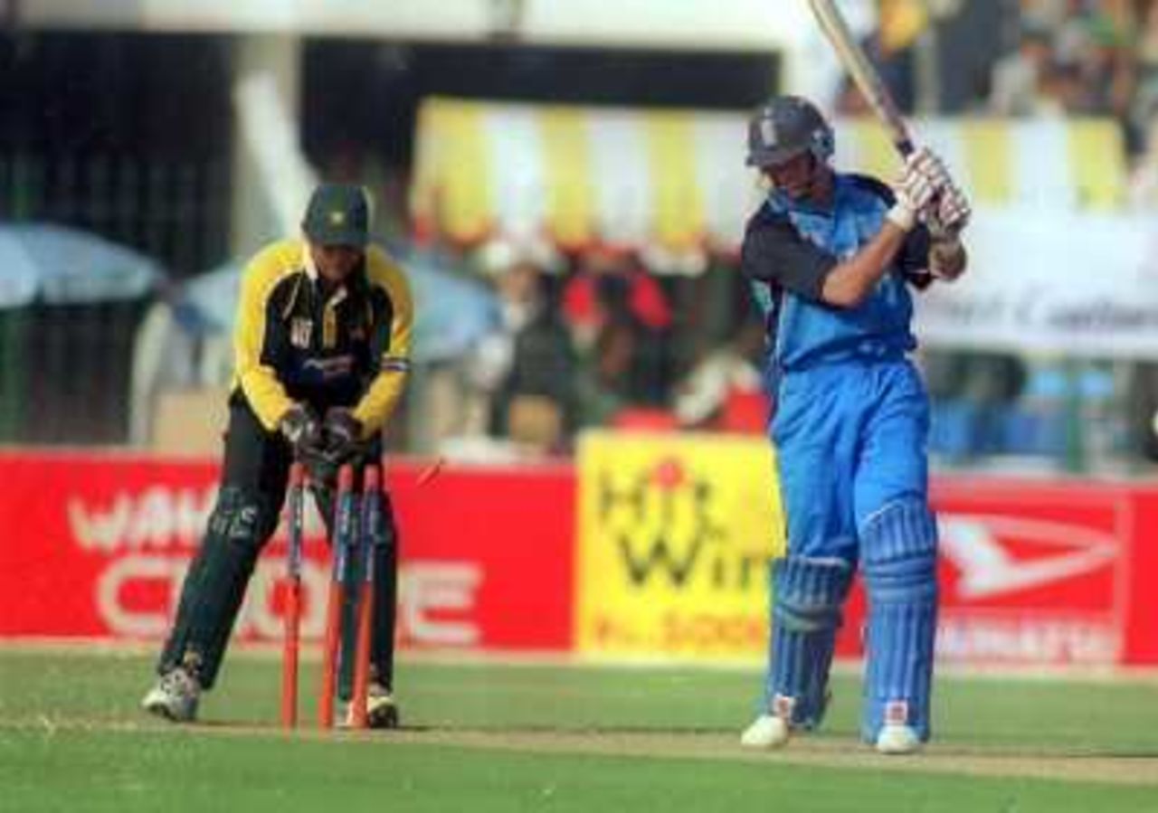 Moin's third victim White is stumped for 3, England v Pakistan, 2nd ODI At Gaddafi Stadium Lahore, 27 October 2000
