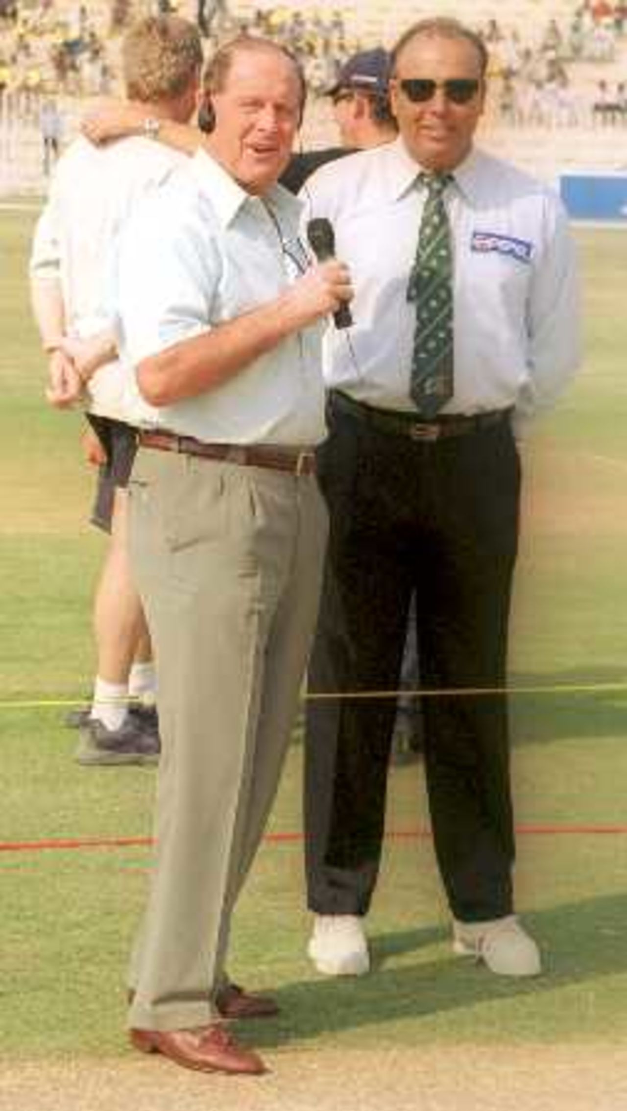 Pre-match report being recorded for TV, England v Pakistan, 3rd ODI at Rawalpindi Stadium, 30 October 2000