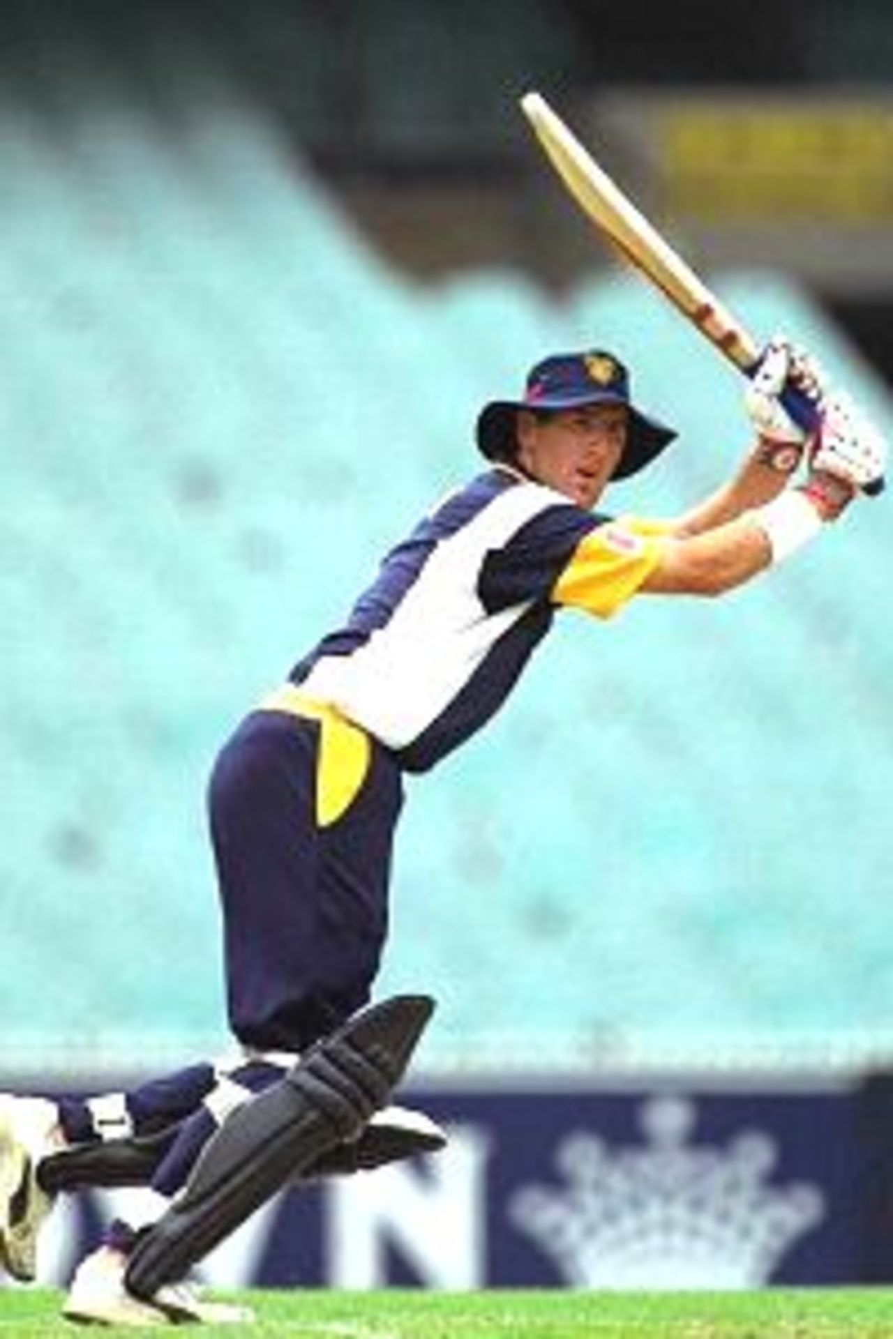 26 Jan 2001: Matthew Elliott of Victoria, in action during the Mercantile Mutual Cup match between the Queensland Bulls and the Victorian Bushrangers played at the Melbourne Cricket Ground in Melbourne, Australia.