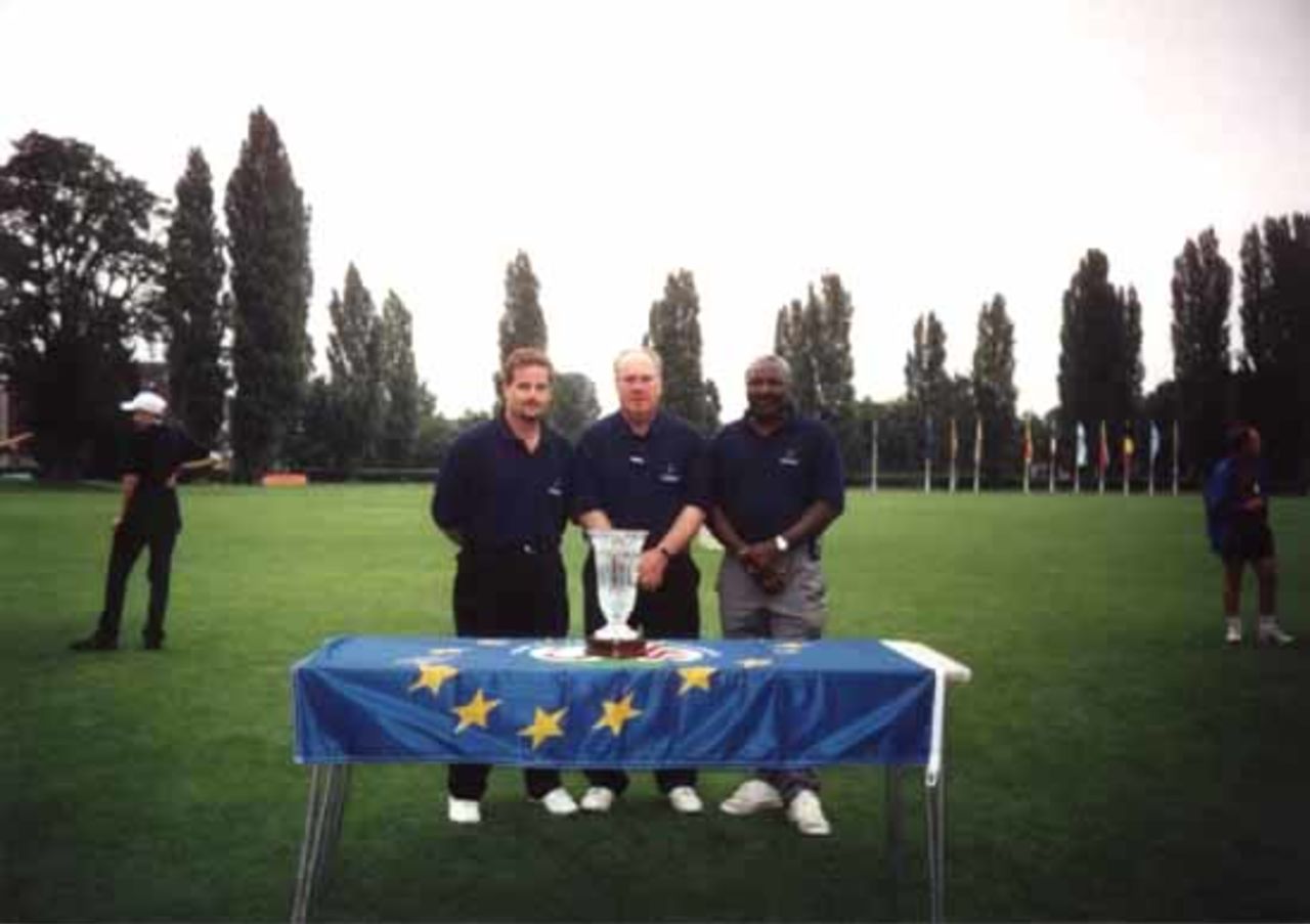 U15B Tournament, Berlin,  Umpires for the final, Paul Baldwin, Pete Baldwin, Adolphus Lavington