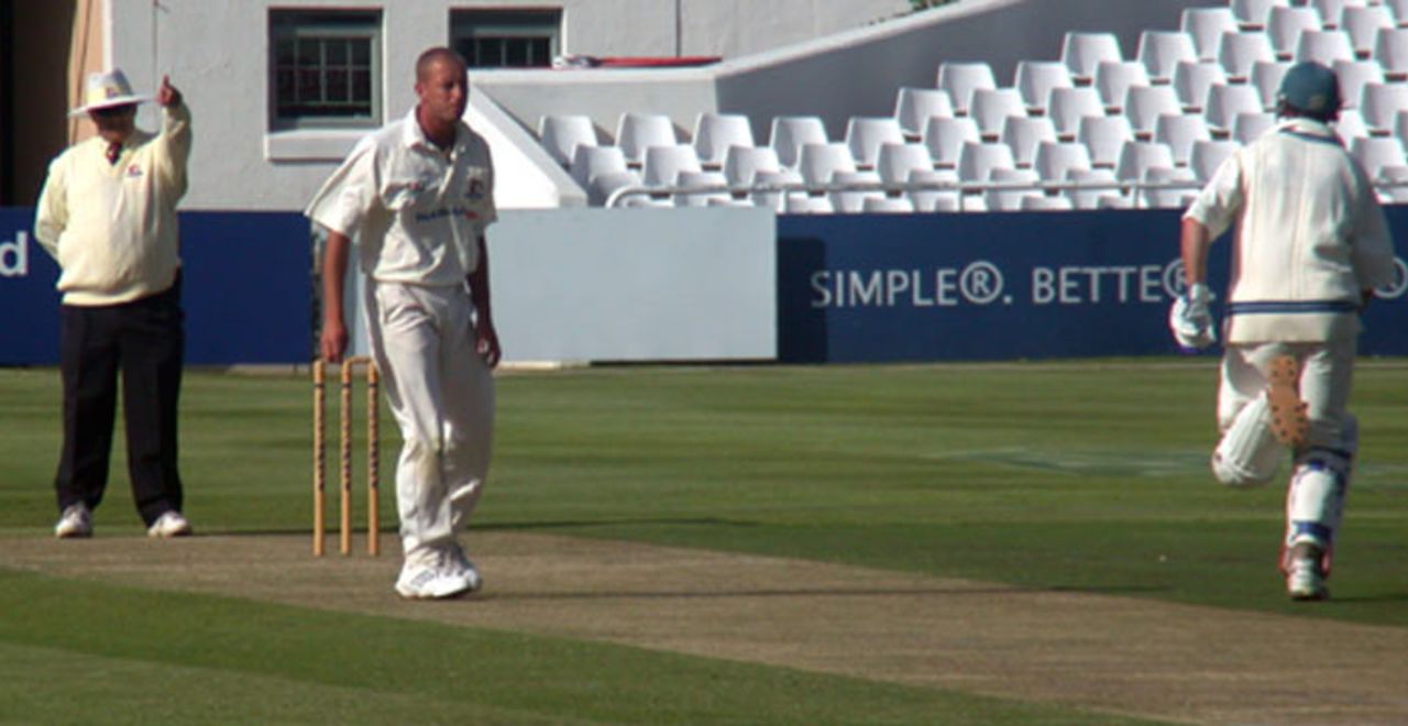 Umpire Shahied Wadvalla upholds a LBW appeal from WP's Charl Willoughby against Griquas at Newlands