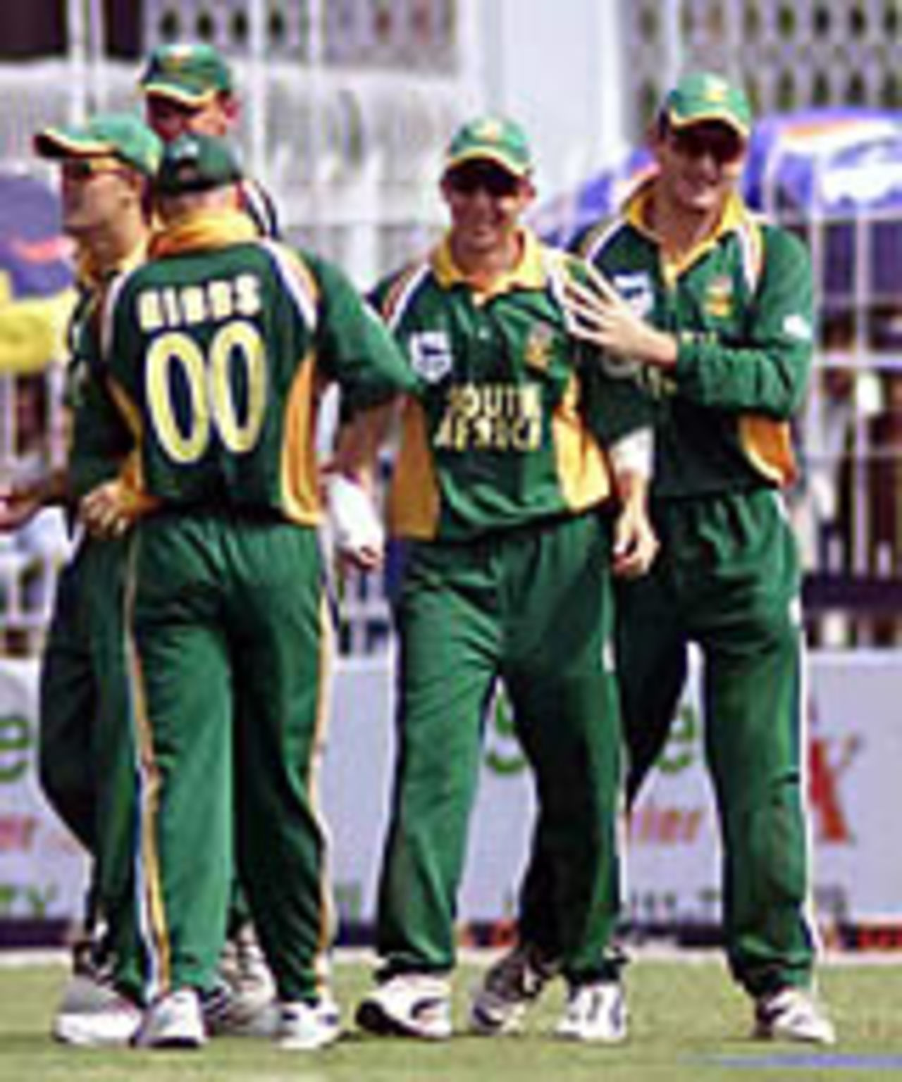 South Africa team congratulate Boeta Dippenaar, Pakistan v South Africa, 3rd ODI, Faisalabad, October 7, 2003.