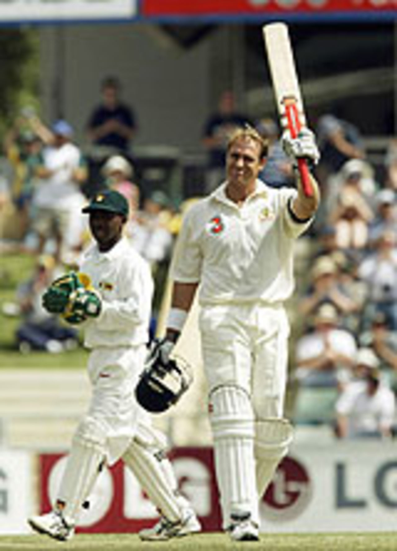 Matthew Hayden acknowledges the cheers for his 200 at the WACA, Australia v Zimbabwe, 1st Test, Perth, October 10, 2003