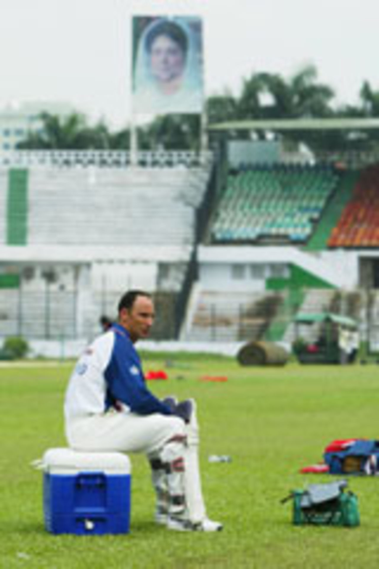 Nasser Hussain siitting in Bangabandhu Stadium in Dhaka, ahead of Bang v Eng, 1st Test, October 20, 2003